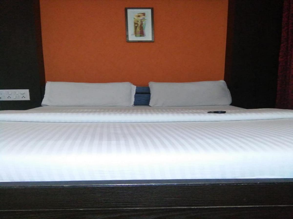 Ocean Inn Hotels Бангалор Екстериор снимка