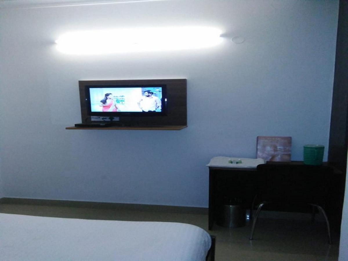 Ocean Inn Hotels Бангалор Екстериор снимка